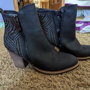Black Sparkle Boutique Brand Booties!